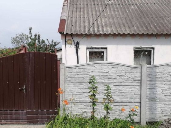 Продам 1/2 частину будинку в м. Камянське вулиця Лисичанська Кам'янське