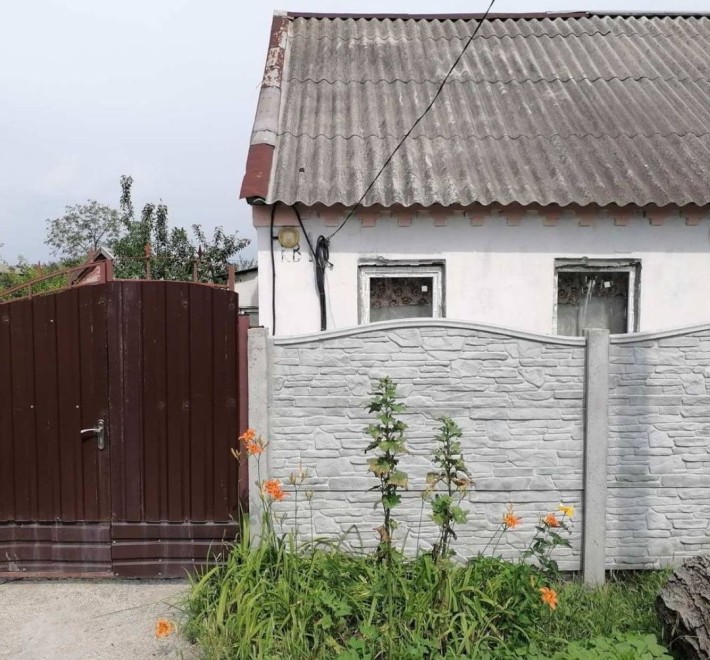 Продам 1/2 частину будинку в м. Камянське вулиця Лисичанська - фото 1