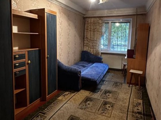 Продам 2х.ком.квартиру 1/5 в центре города! Каменское