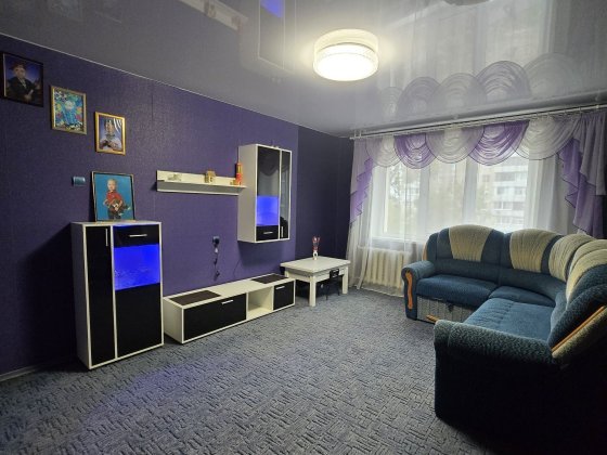 Продам 3 комнатную квартиру Левый берег  3мкр Е-Відновлення.V Кам'янське