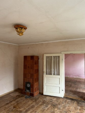 Продаж квартири на площі Миру 32 квартира 5 в дворі шість квартир - фото 1