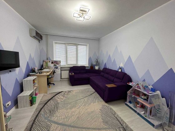 Левый берег, 10 мкр. дом ОСББ, 4 ком. Каменское