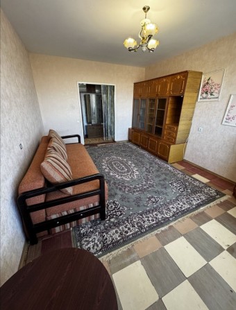 Продам 3к.квартиру. Левый берег. бул. Героев 2 район. Укомплектованная - фото 1