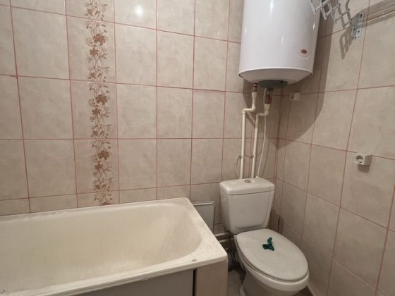 Продам 1 ком. на 3 этаже в кирпичном доме(Sher) Каменское