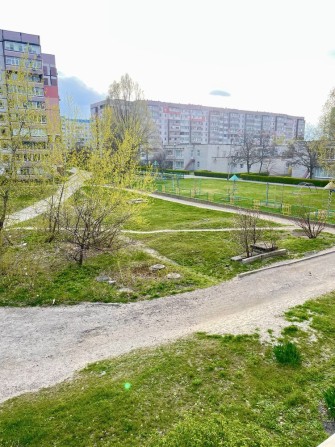 ЛЕВЫЙ БЕРЕГ !!!Продам 2-х комнатную квартиру , 4 мкрн - фото 1