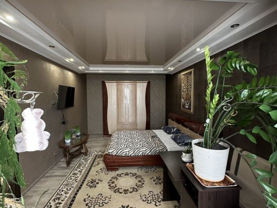 Продам квартиру 9 мкрн 2 этаж Каменское