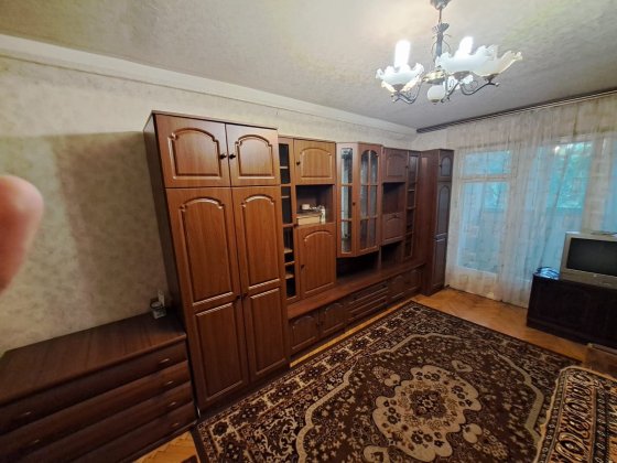 Продається 1 кім. квартира в центрі міста пр-кт. Мазепи 1, Вишгород