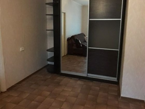 Продам свою квартиру на Днепрострое. Каменское