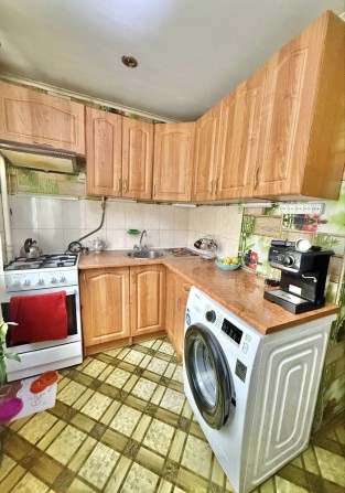 Продам 2х кімнатну квартиру 2/5 - фото 1