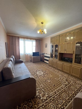 3 кімн 5/10 11 мікрорайон - фото 1