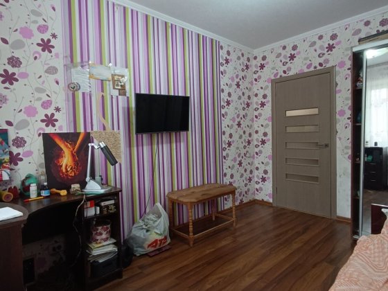 КЛАССНЫЙ ЭТАЖ! Продажа 2 ком 4 район Reshet Каменское