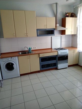 ПРОДАМ євродвушку Гостомель Центр 48м.кв.Сертифікат-ТАК - фото 1