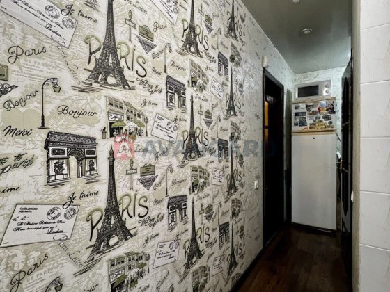 Продам 1 кімнатну у Центрі (р-н Центрального ринку) Кам'янське