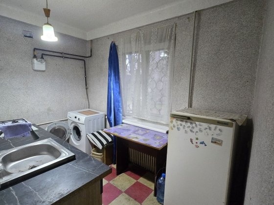 Продам 3 - комнатную квартиру ул. Алтайская Кам'янське