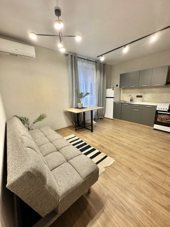 НИЖЧЕ РИНКУ!Нова пропозиція! Квартира з ремонтом та меблями! - фото 1