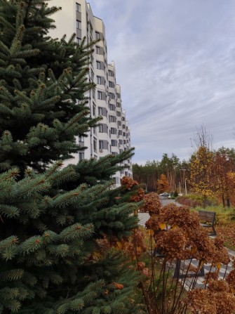 Продаж однокімнатної квартири біля парку в зданому будинку - фото 1