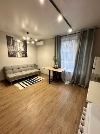 Однокімнатна квартира з новим ремонтом! - фото 1