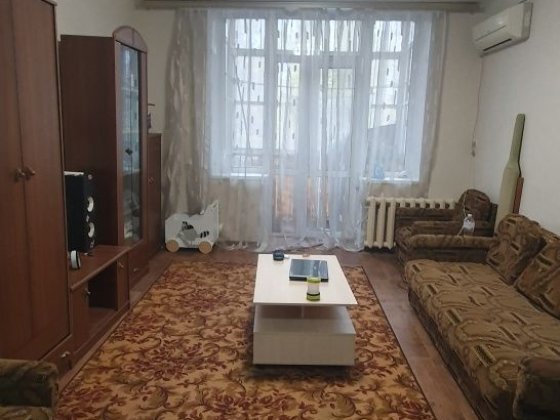 Продам 3х комн с АГО в центре. Только нал!!! Каменское