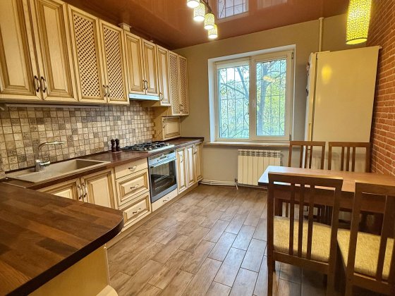 4х кімнатна Чешка ремонт меблі техніка сауна Кам'янське