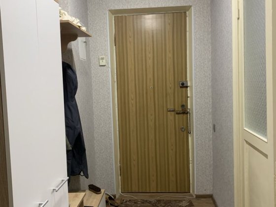 Продам хорошую, жилую, уютную квартиру в центре города Каменское