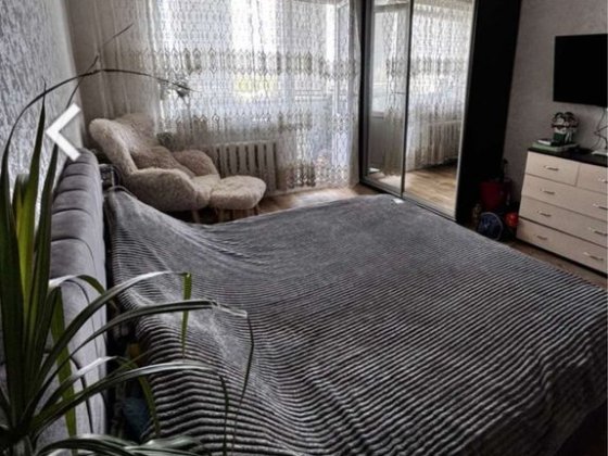 Продам  2 кім. квартиру Лівий берег Камянське Каменское