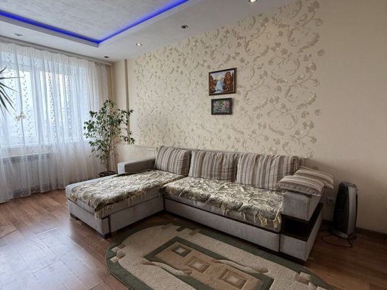 Продаж 3 кім. 10 мкрн. Лівий берег Каменское