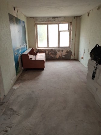 Продам 1к квартиру на Левом берегу 9мкр - фото 1