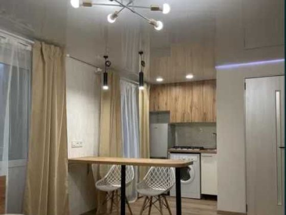 Продам 1-кімн. студію з євроремонтом Кам'янське
