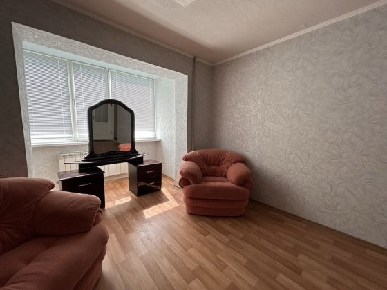 Продам 2х комнатную квартиру с АГО на левом берегу Каменское