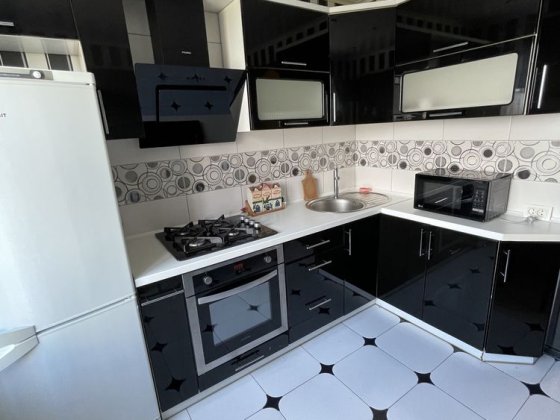 Продаж 2 кім. 9 мкрн. Лівий берег Кам'янське