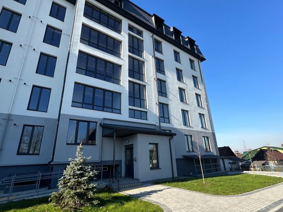 2 кім квартира 74м2 з автономним опаленням Дубно