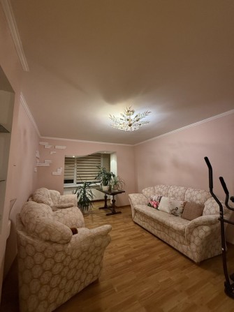 4-кімнатна квартира м. Дубно мебльована - фото 1