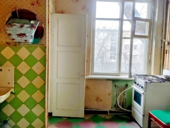 Продам 2 х ком Центер города Сталинка Каменское