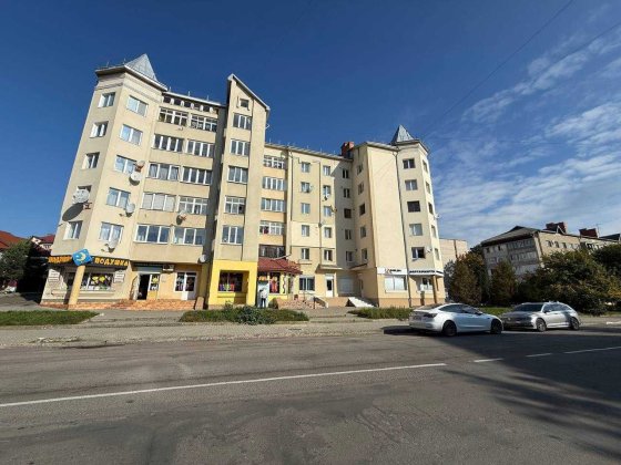 3 кім. квартира 92 м.кв