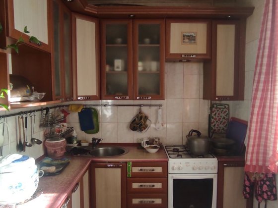 Продам 3 комн, левый берег,5 микрорайон Каменское