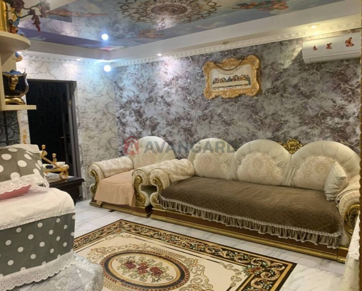 Продам простору 3- кімнатну квартиру - фото 1