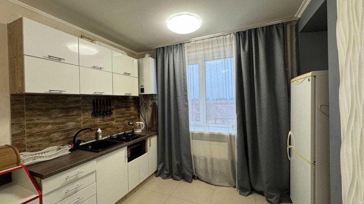 Терміновий продаж 1к квартири з ремонтом  і меблями. З балконом - фото 1