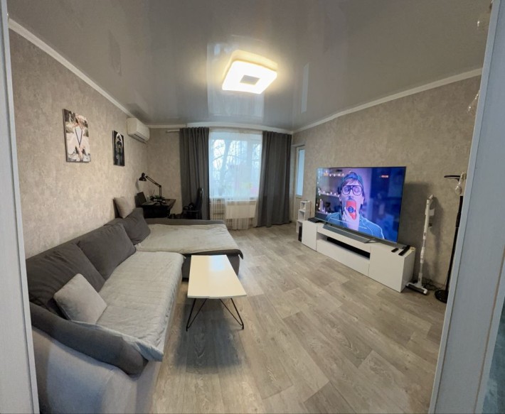 Продам 2-кімнатну квартиру без боргів - фото 1