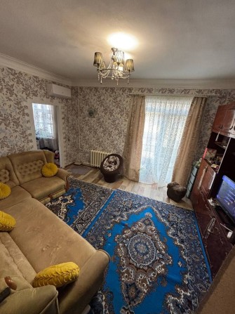 Продам трёхкомнатную квартиру - фото 1