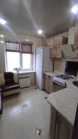 Уютная 2 комн. квартира, левый берег - фото 1