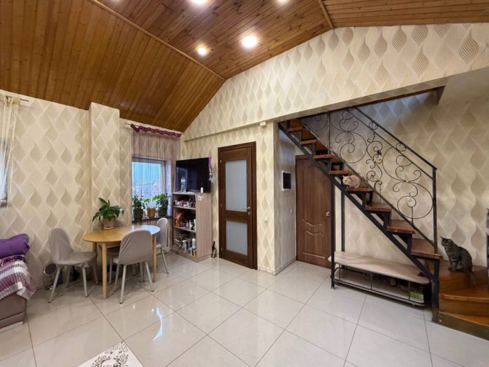 Двоповерхова квартира , Газ, Гостомель - фото 1