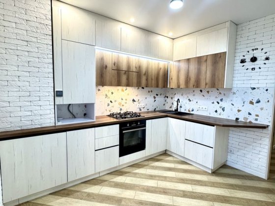 Продам двокімнатну квартиру з ремонтом в центрі Гостомеля. Власник Гостомель