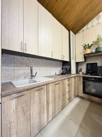 3 к квартира з ремонтом та меблями вул. Озерна. Гостомель - фото 1