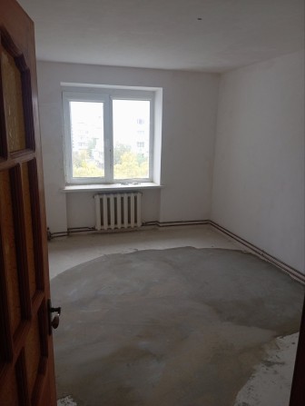 Продаётся 3 ком. киевского проекта  по ул.Клушина - фото 1