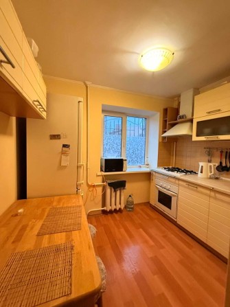 Посткпила в продажу 3 комнатная на Парковой с ремонтом - фото 1