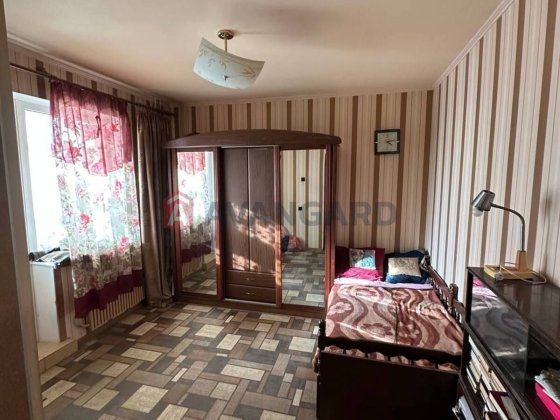 Трьохкімнатна. Лівий берег. Каменское