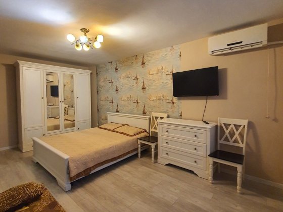 1 кв. море через дорогу!!!Ремонт, мебель, техника! Черноморск