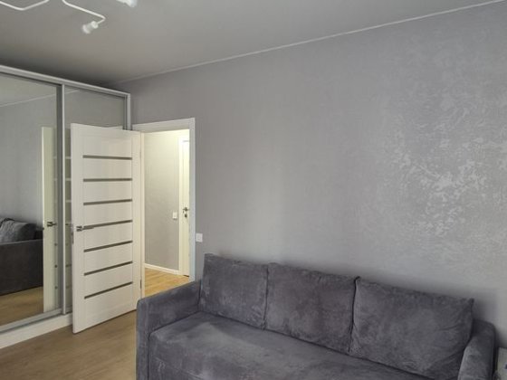 Двокімнатна квартира з новим світлим ремонтом, без комісії! Гостомель