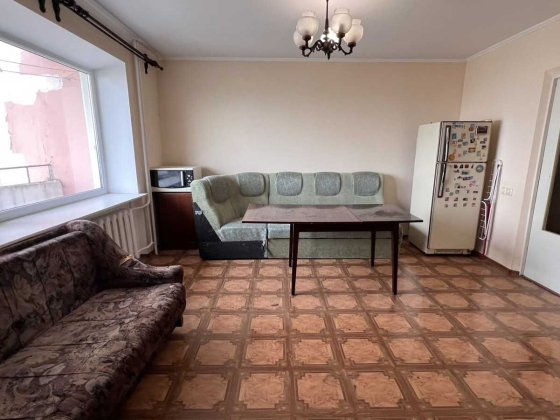 Продам 2к. квартиру 71м2 с большой кухней-студией в г.Черноморске Черноморск