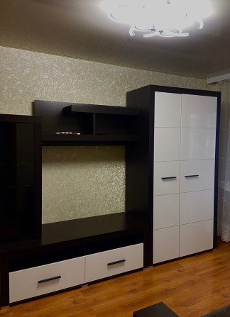 Продається простора 3-кімнатна квартира у тихому та затишному дворі! - фото 1